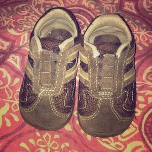 Cherokee Boys Shoes Size 6 1/2